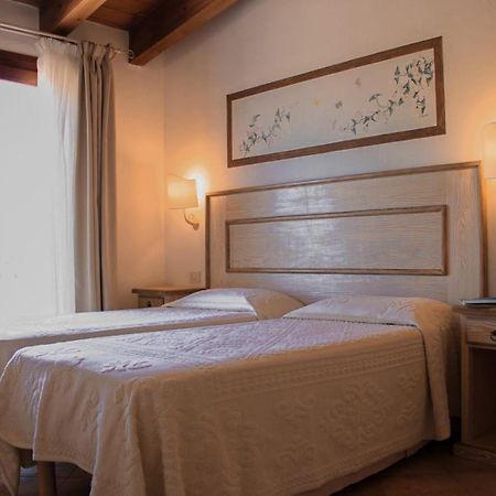 Hotel La Borgata San Pantaleo Ngoại thất bức ảnh