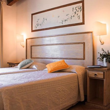 Hotel La Borgata San Pantaleo Ngoại thất bức ảnh